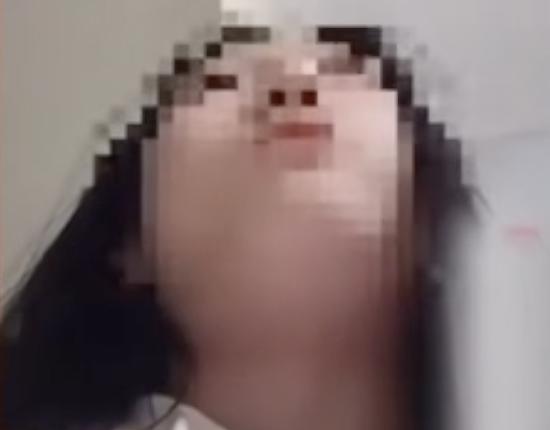 创富配资 女孩称洗澡时被父亲偷看，多方回应